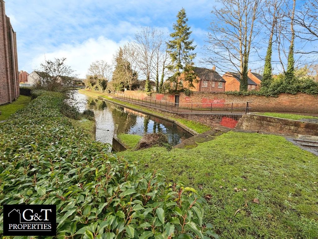 Property photo 2 of 20 Views