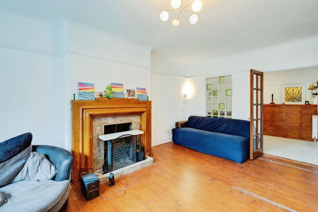 Property photo 3 of 20