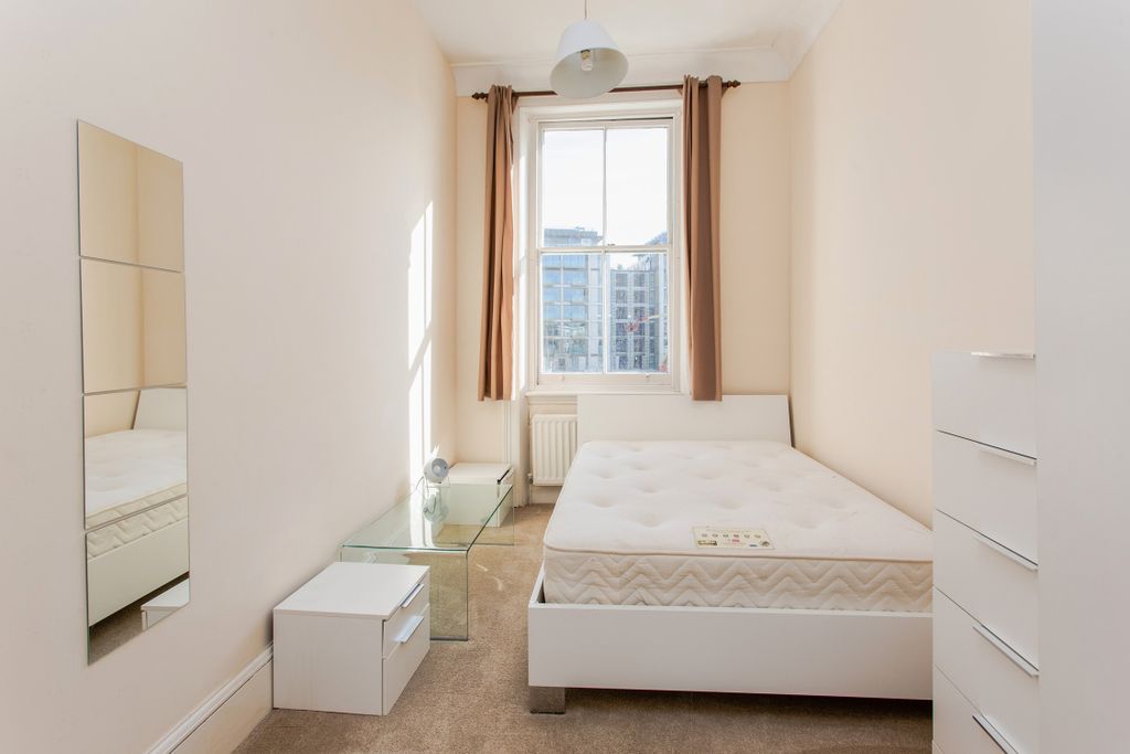 Property photo 3 of 8 3