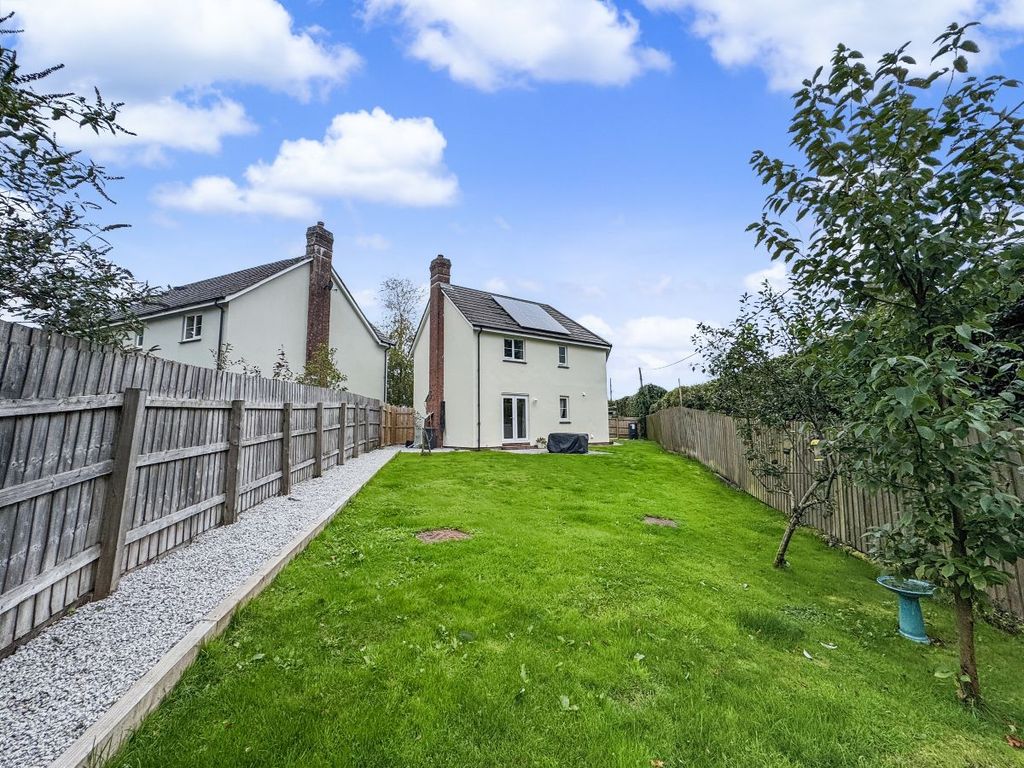 Property photo 2 of 16