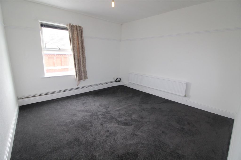 Property photo 2 of 12 Img_3246.Jpg