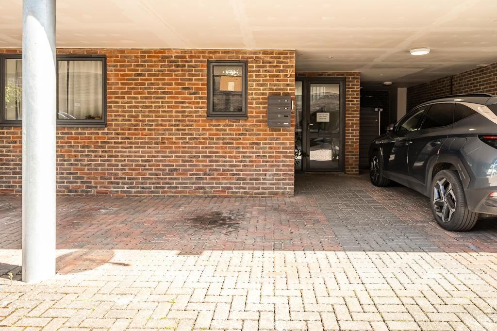 Property photo 2 of 21 External