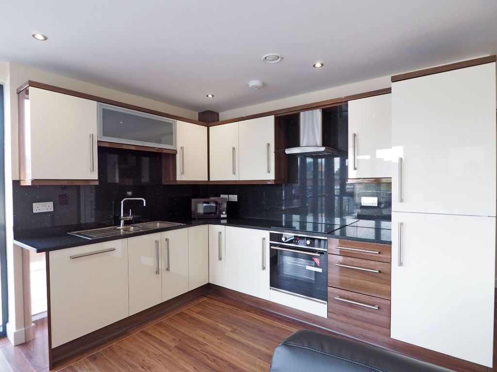 Property photo 2 of 11