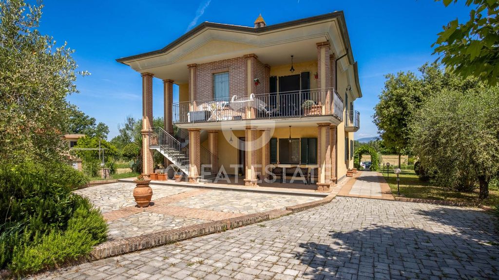 Property photo 1 of 38