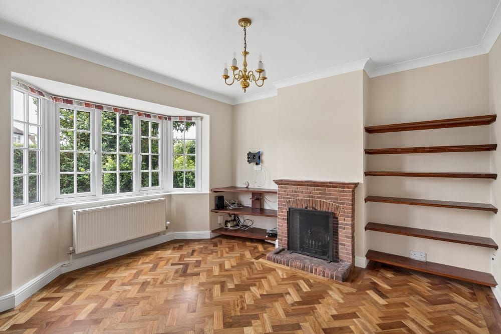 Property photo 3 of 13