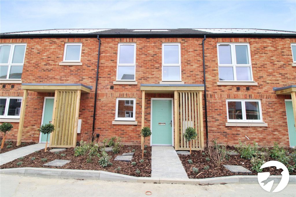 Property photo 1 of 9 Picture No. 10