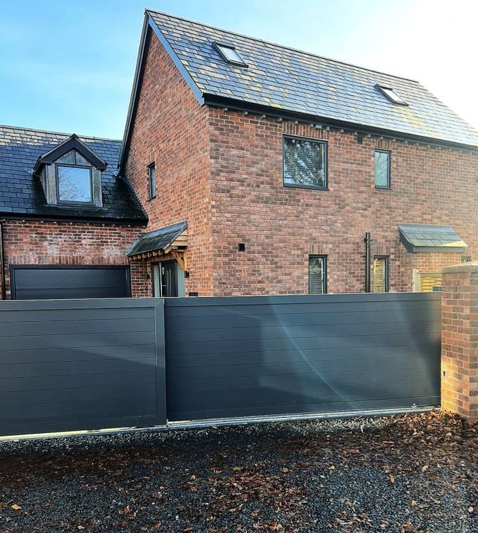 Property photo 1 of 16