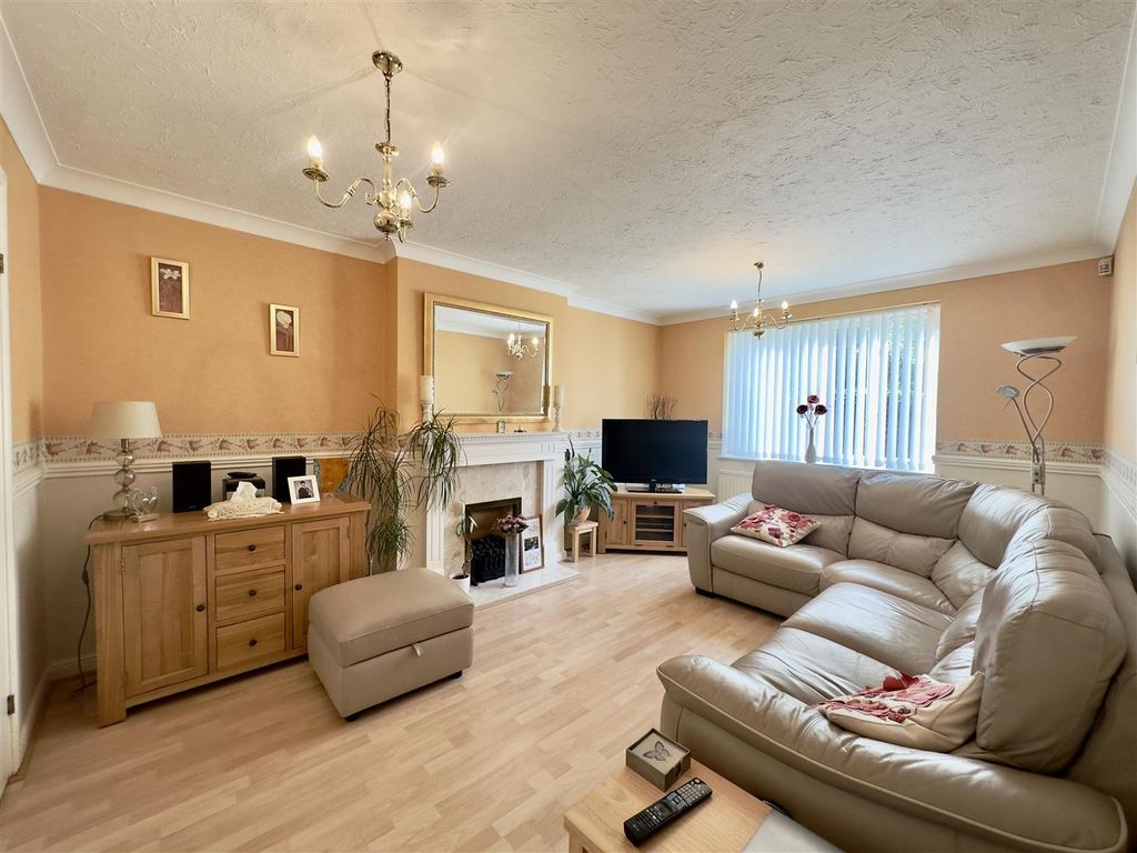 Property photo 3 of 24 3