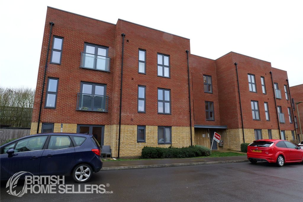 Property photo 1 of 18 Picture No. 04