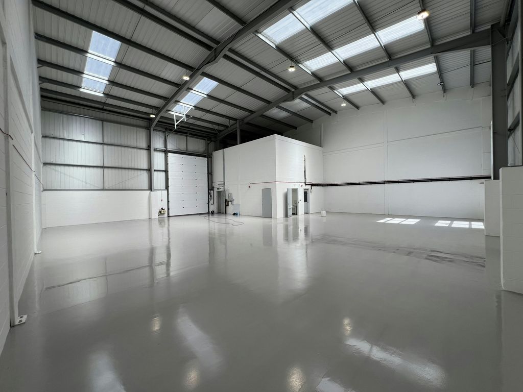 Property photo 3 of 4 Unit 39 Warehouse.Jpg
