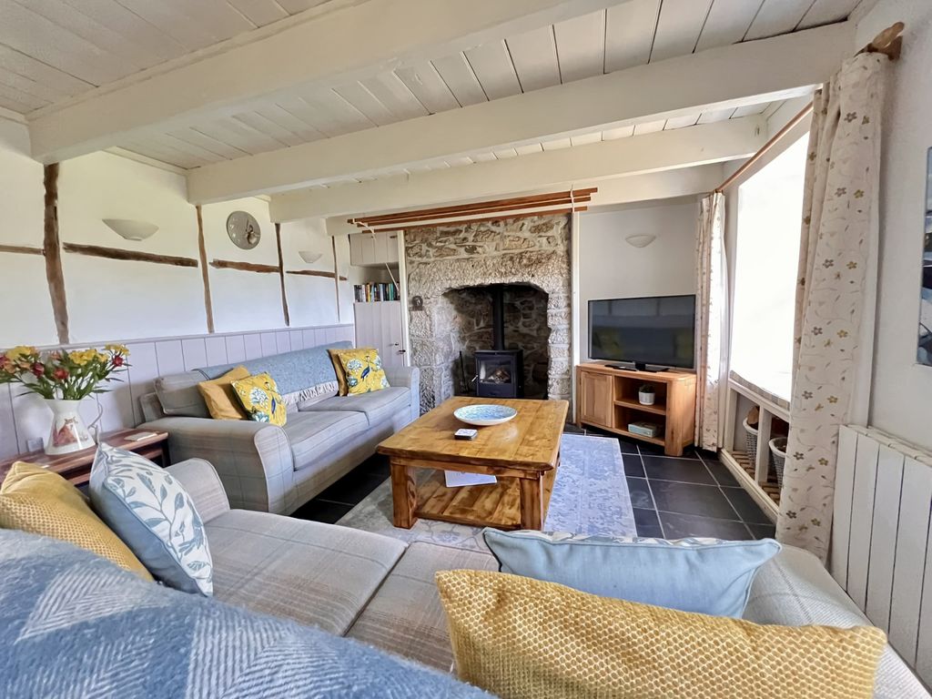 Property photo 2 of 12 Gallery