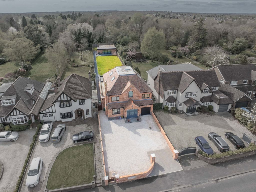 Property photo 2 of 51