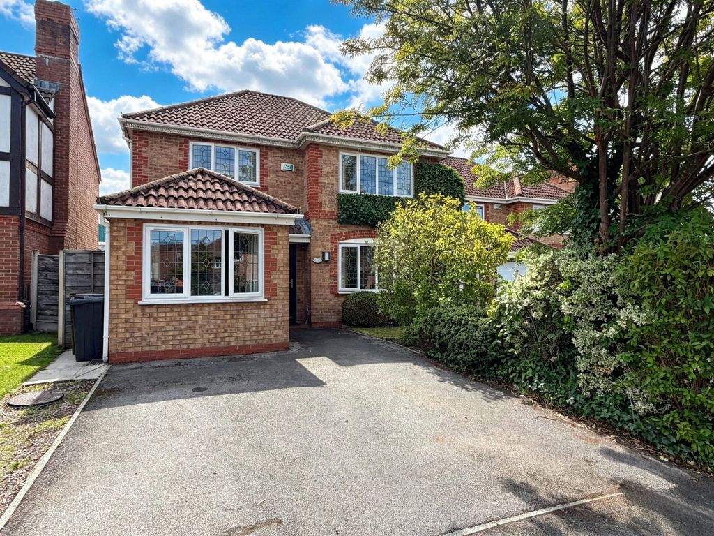 Property photo 2 of 43
