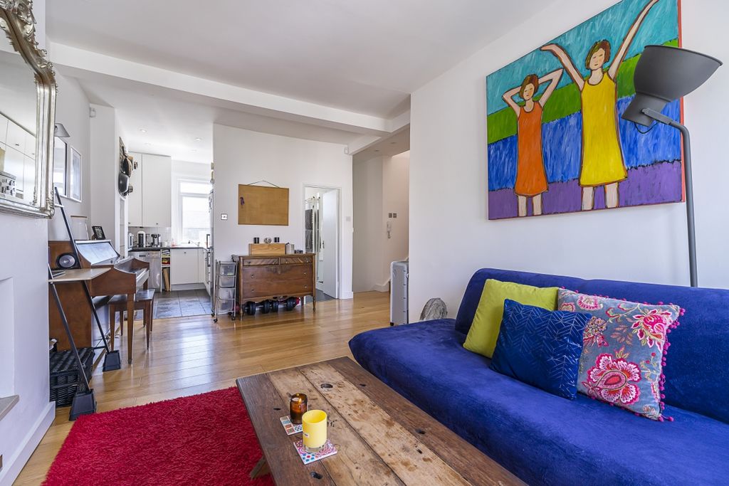 Property photo 3 of 9