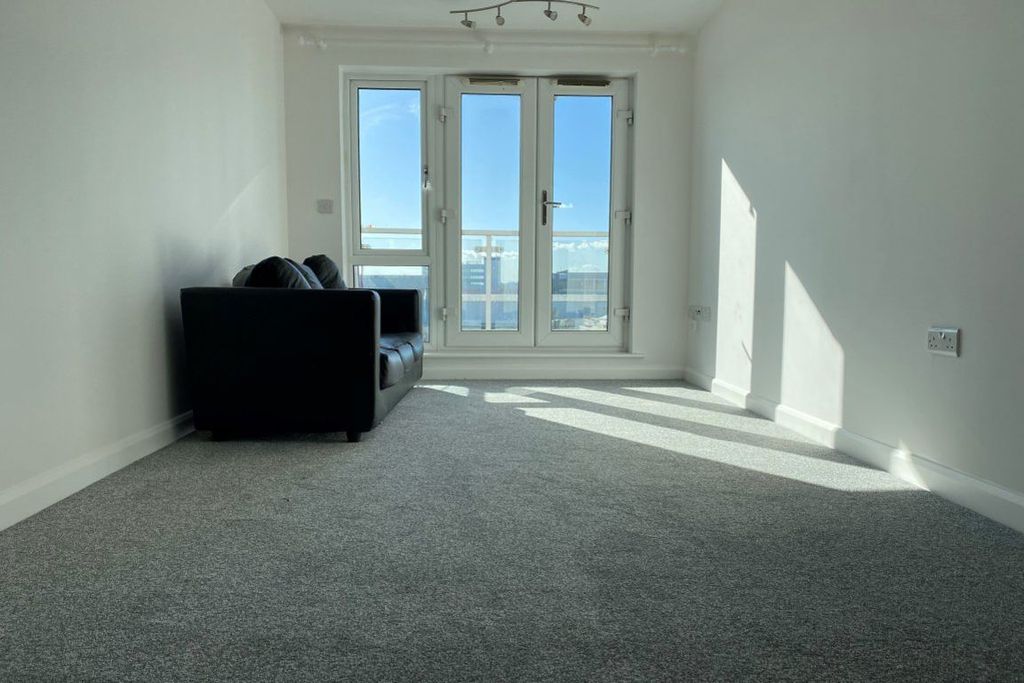 Property photo 2 of 6