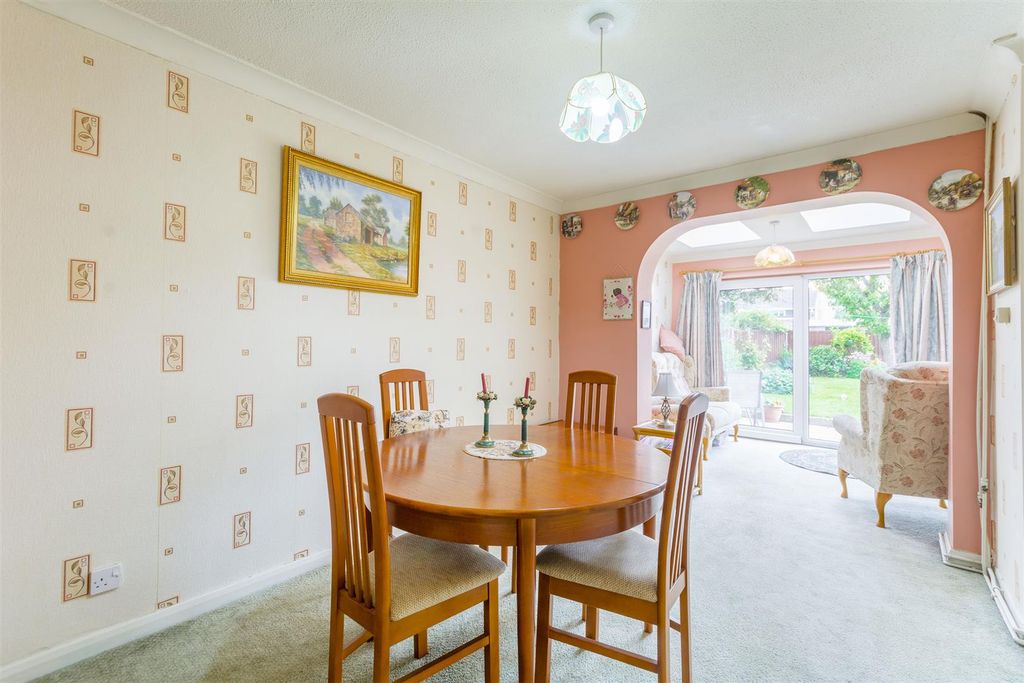 Property photo 3 of 27 Dining/Sitting Room