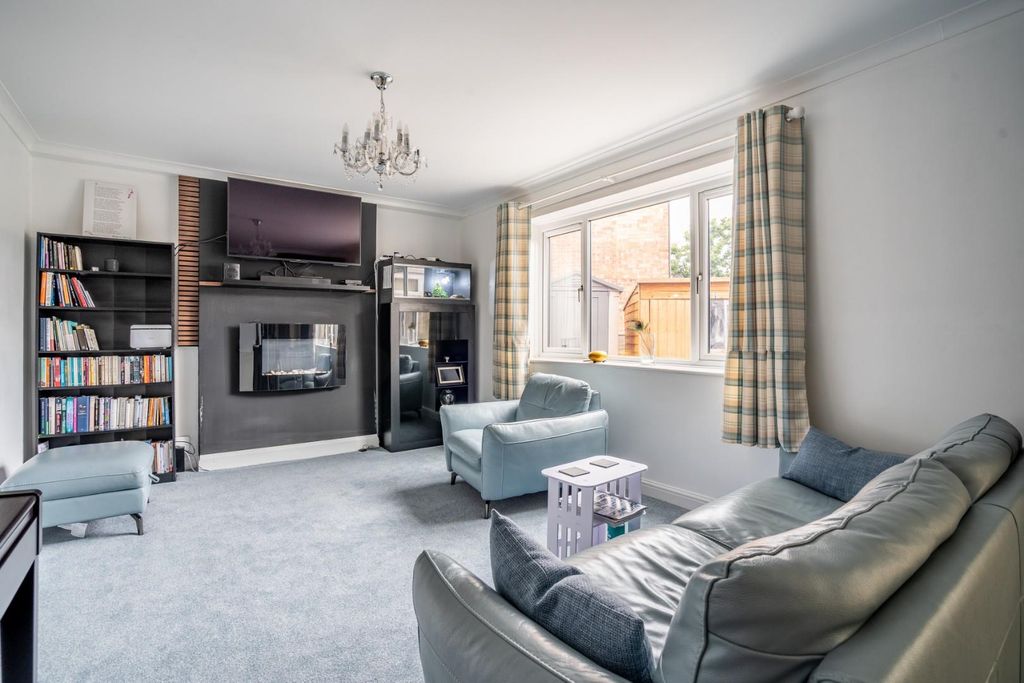 Property photo 3 of 20 Bf-12.Jpg