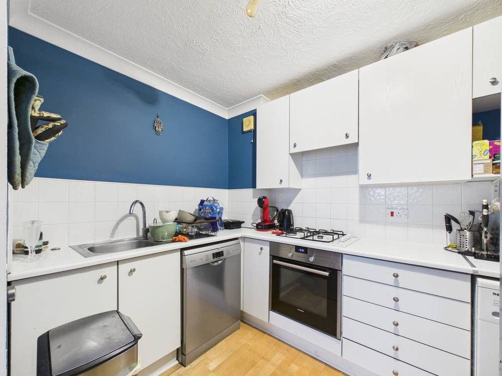 Property photo 3 of 9