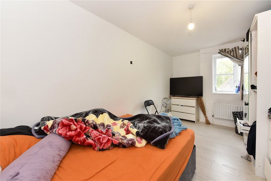 Property photo 3 of 8 Picture No. 02