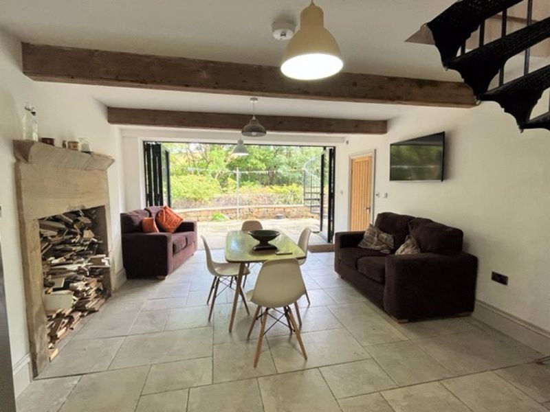 Property photo 3 of 19 Dining Room &amp; Bi-Fold Doorss