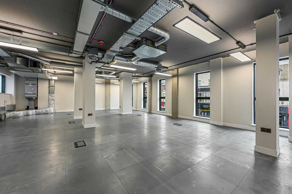 Property photo 2 of 20 Olpilarchwaycorner9.Jpg