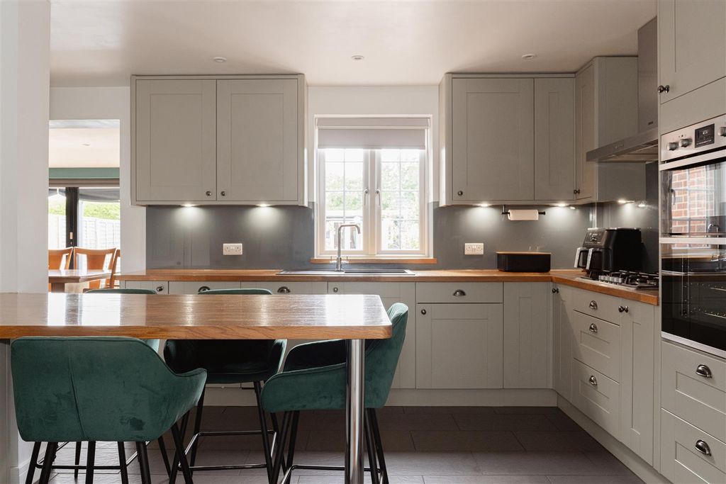Property photo 2 of 22 10.Jpg
