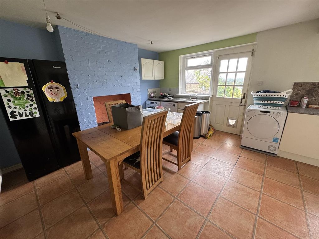 Property photo 3 of 15 90Leylands1.Jpg