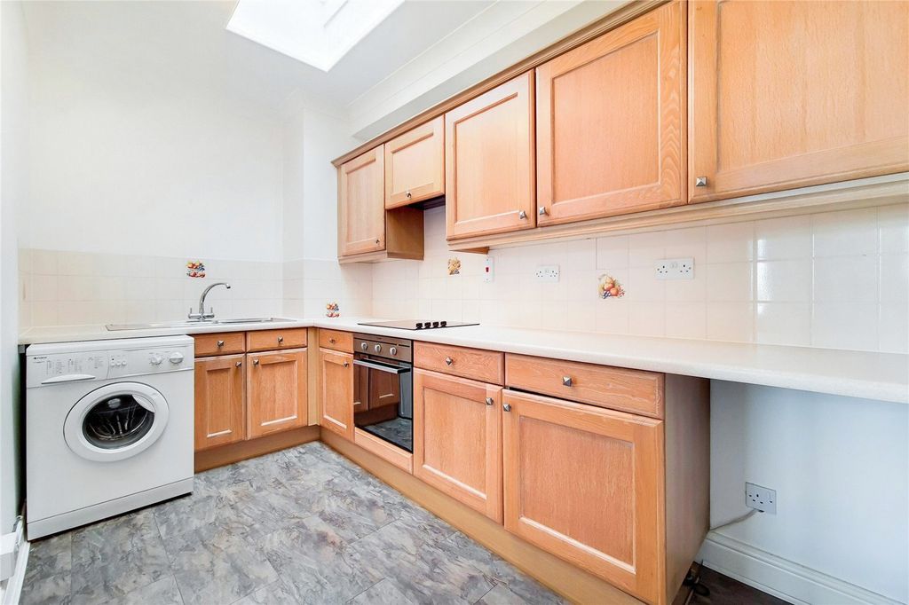 Property photo 2 of 13
