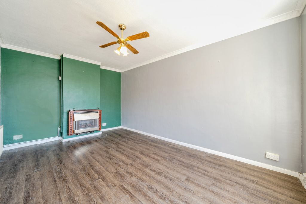 Property photo 2 of 18 Reception Room