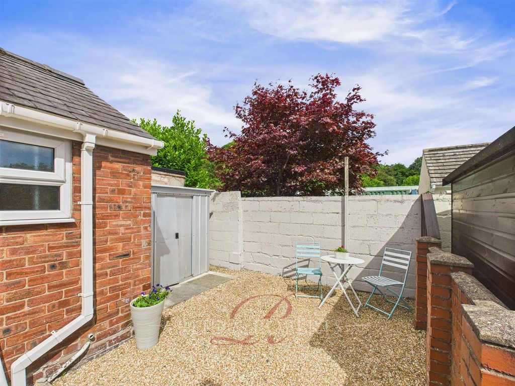 Property photo 3 of 17 Cam05148G0-Pr0027-Still006.Jpg
