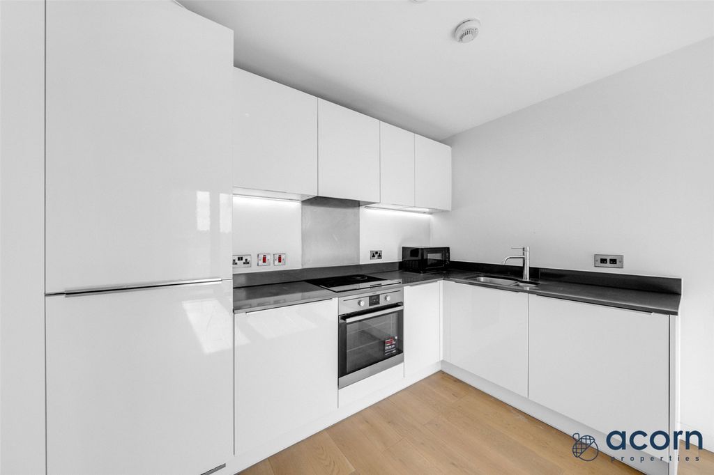 Property photo 3 of 15 Picture No. 11