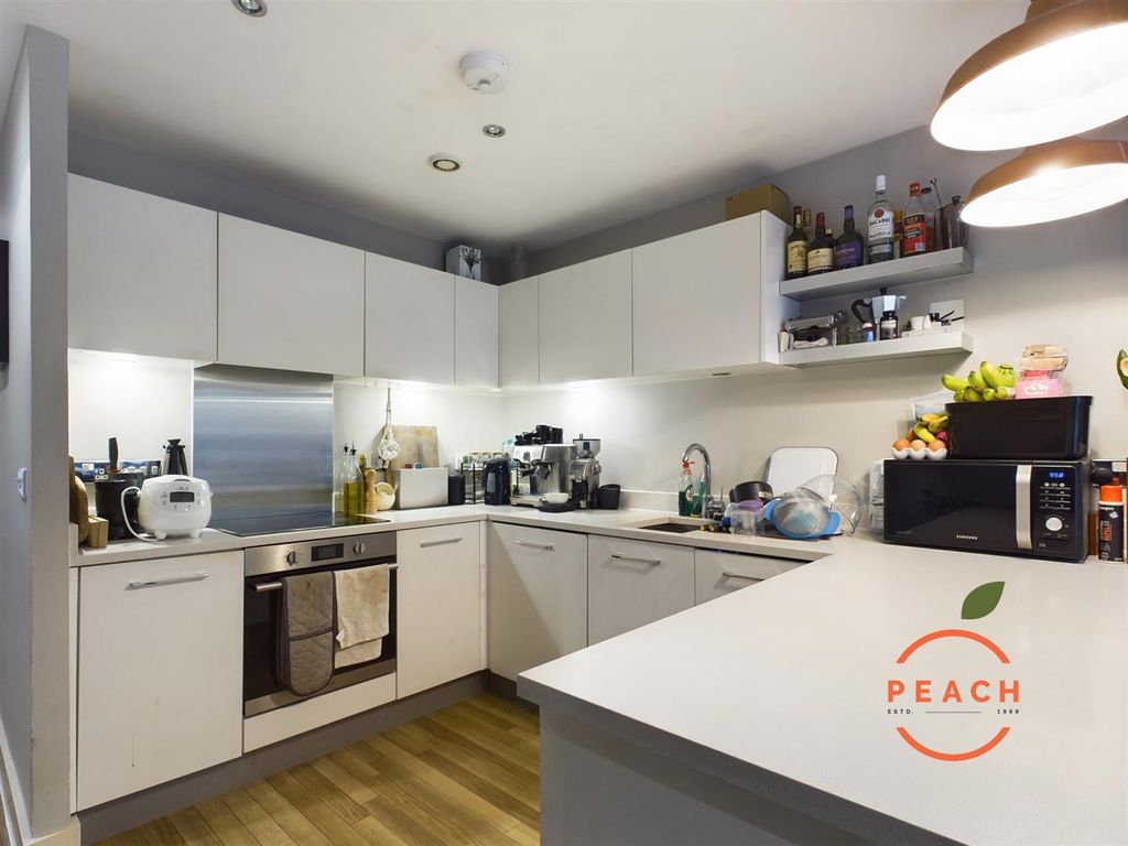 Property photo 2 of 13 Cam04237G0-Pr0008-Still003.Jpg