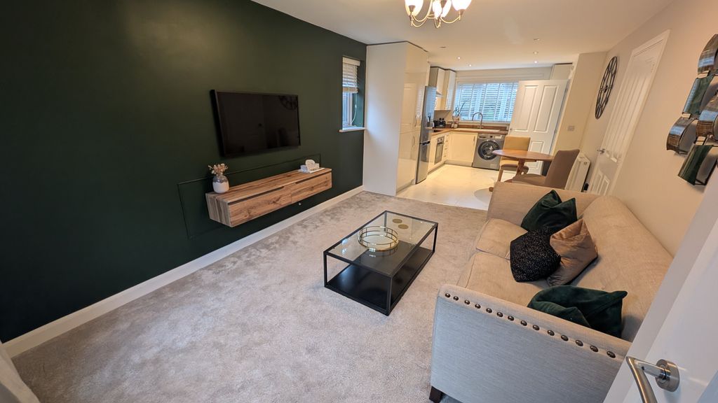 Property photo 2 of 16 Pxl_20251208_142743297