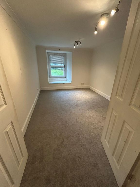 Property photo 3 of 19 Photo 3