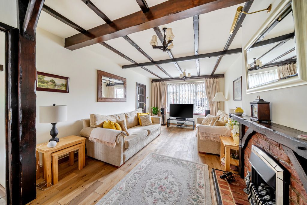 Property photo 2 of 14 1516076-10-6Aa00F...