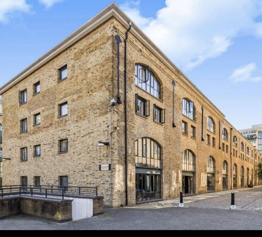 Property photo 1 of 1 Front (Exterior)