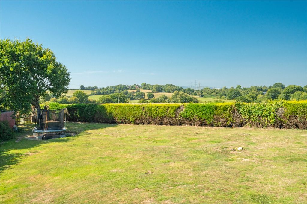 Property photo 2 of 30 Picture No. 65
