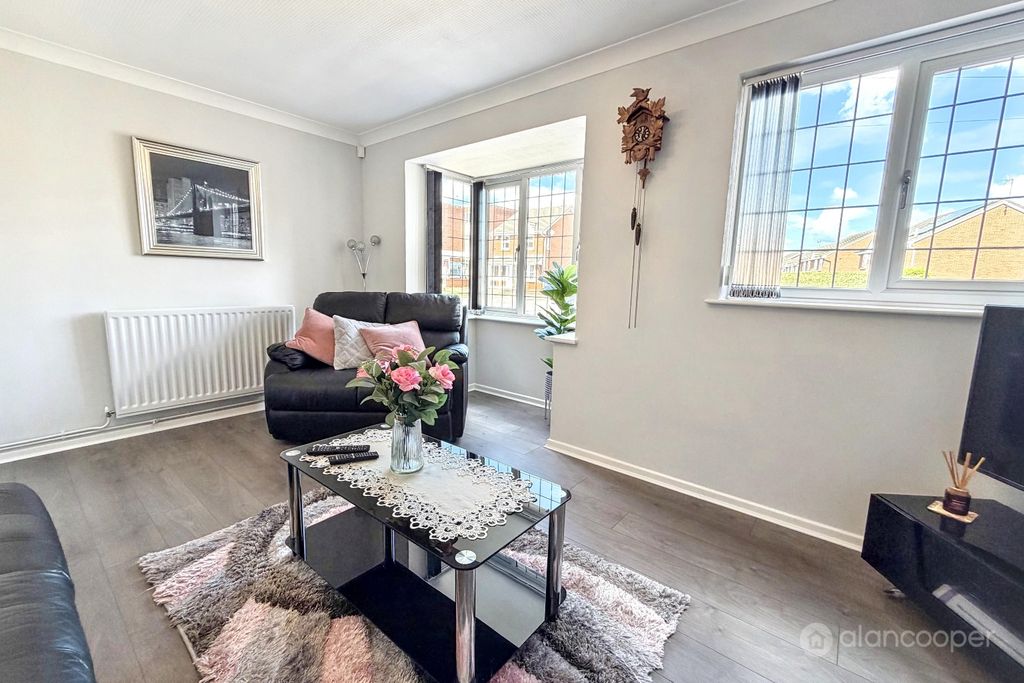 Property photo 3 of 15 5055234