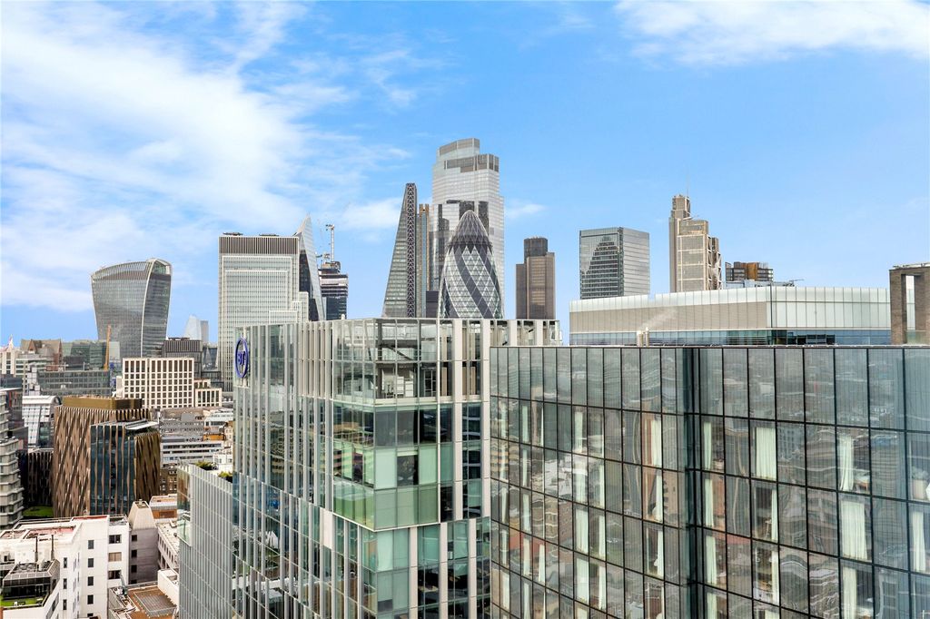 Property photo 2 of 17 Picture No. 21