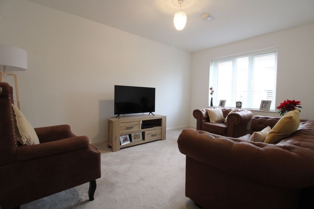 Property photo 2 of 18 Img_5756