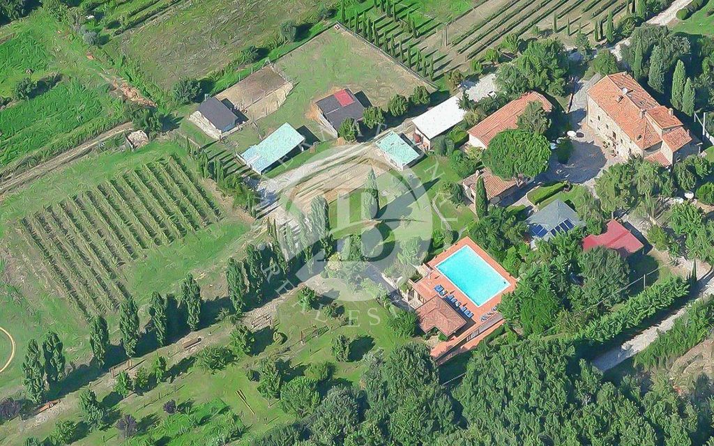 Property photo 3 of 27