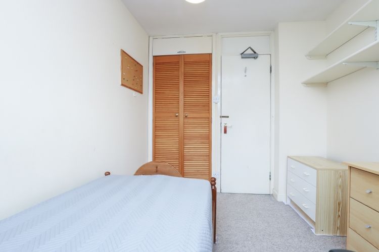 Property photo 1 of 8 235537