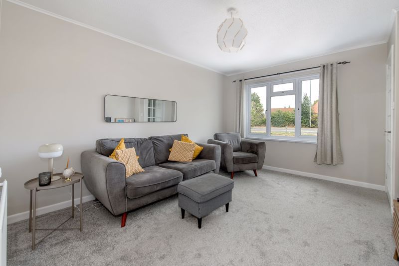 Property photo 3 of 16 Sitting Room