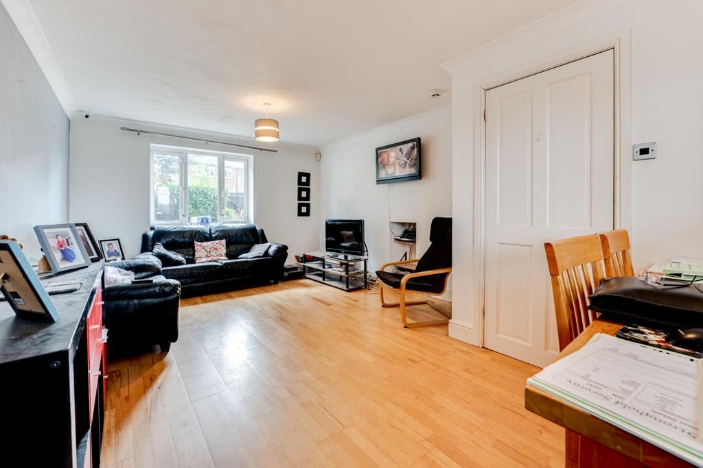 Property photo 3 of 23 85 Pytchley Road, Kettering + Floorplan-14.Jpg
