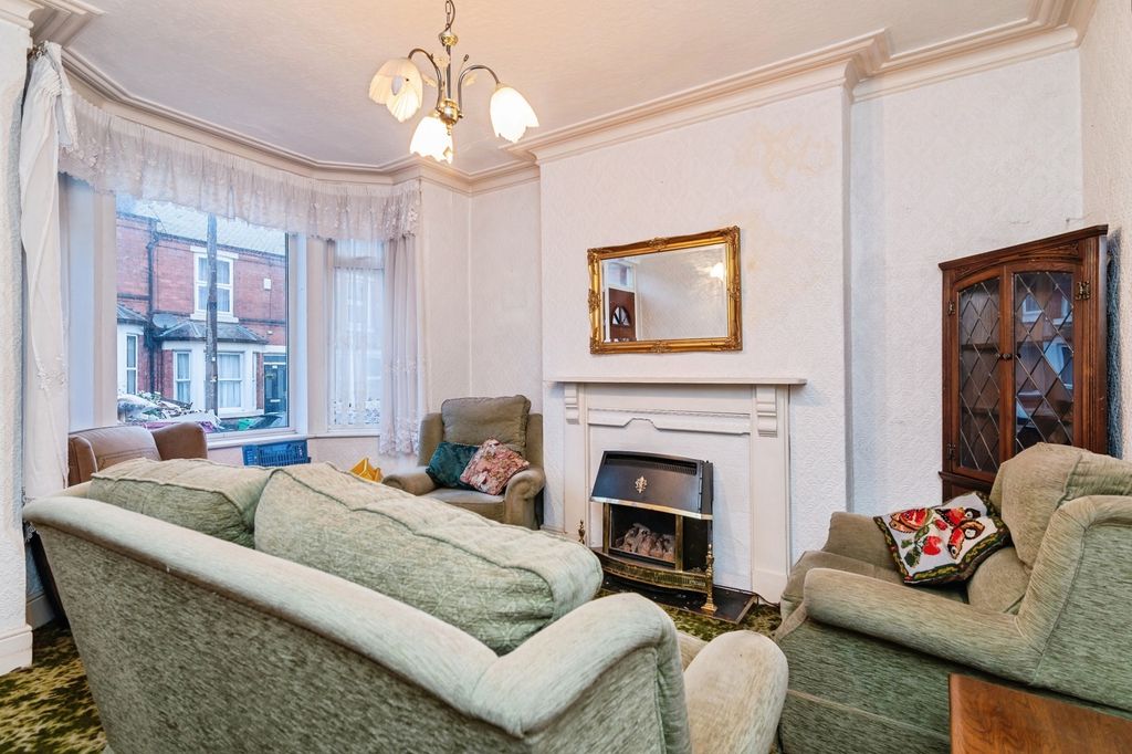 Property photo 2 of 11 Pbox-Img.Jpg