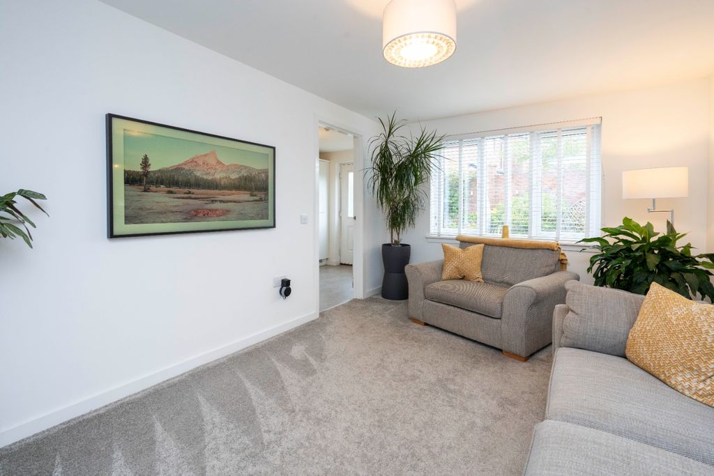 Property photo 2 of 32 4488776