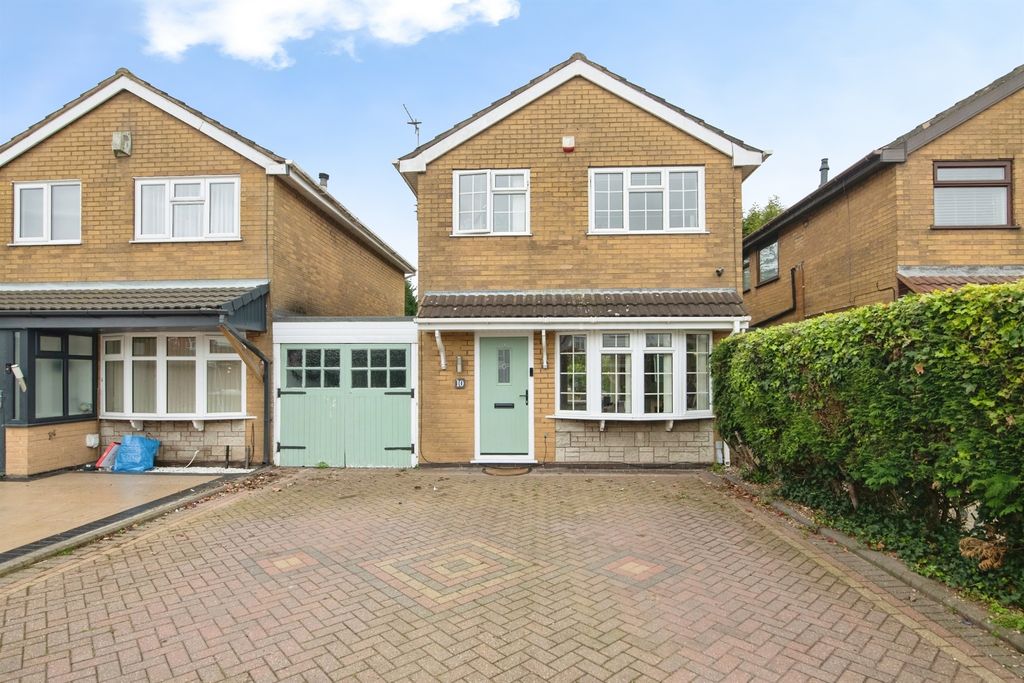 Property photo 1 of 17