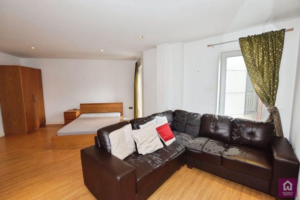 Property photo 1 of 10 Picture No. 07