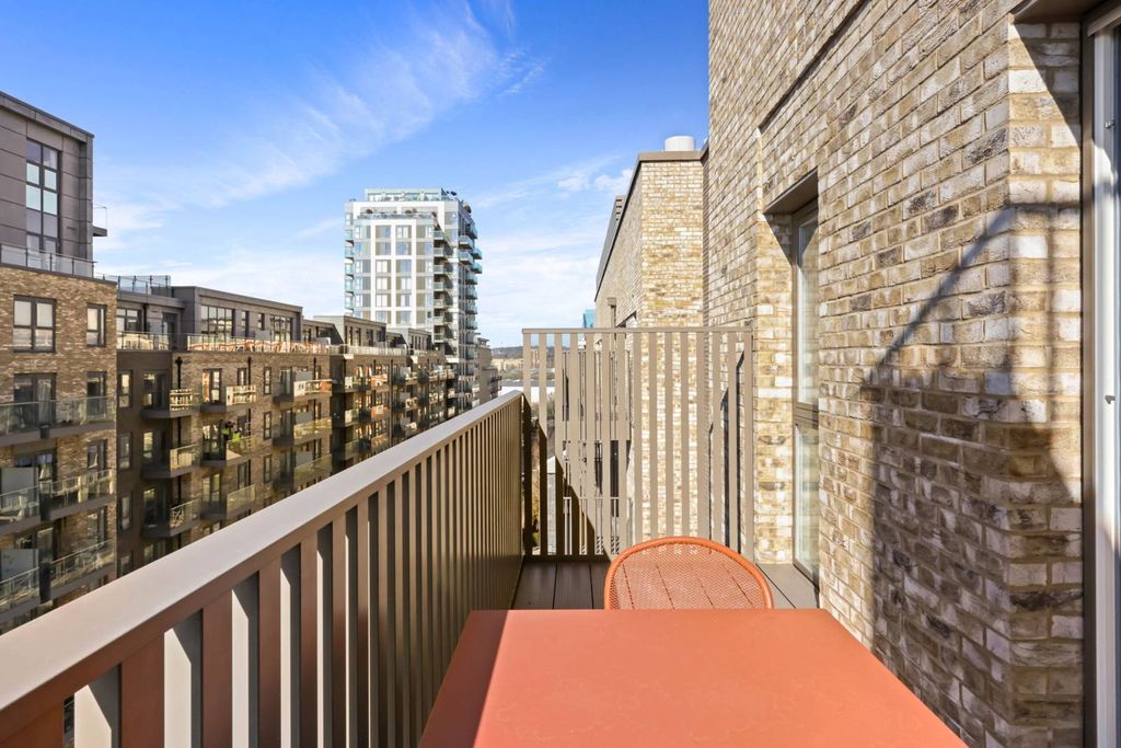 Property photo 1 of 29