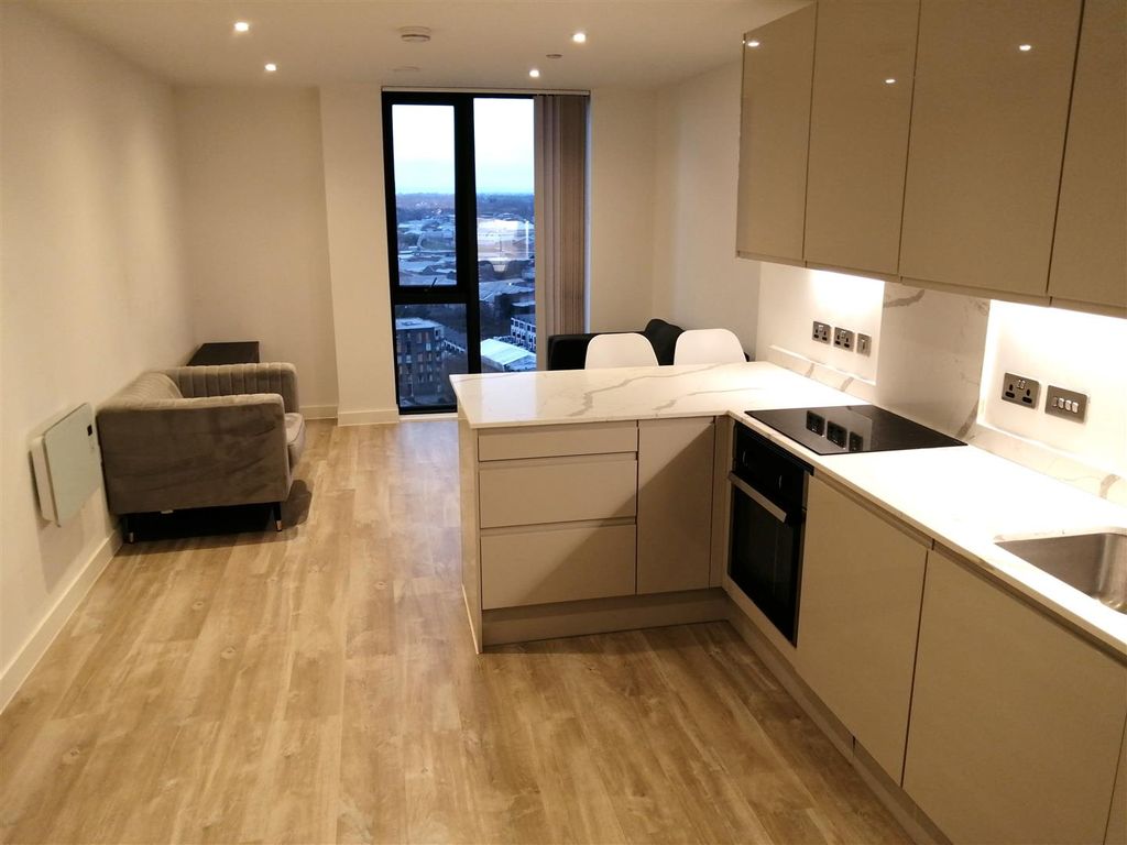 Property photo 2 of 21 Img_20241209_152354